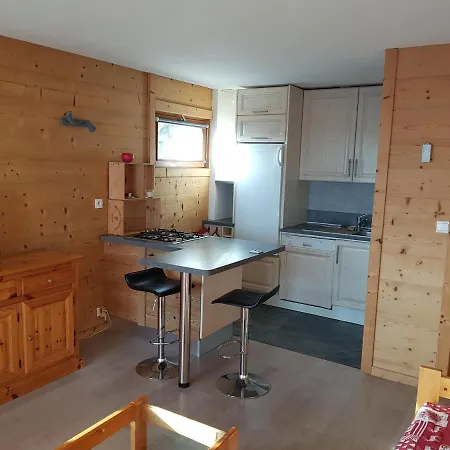 Apartment La Vardase *